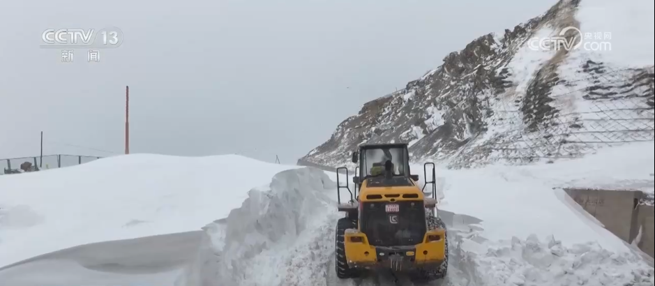 服务队温暖护航风雪转场路现代化转型托起牧民新生活(图11)