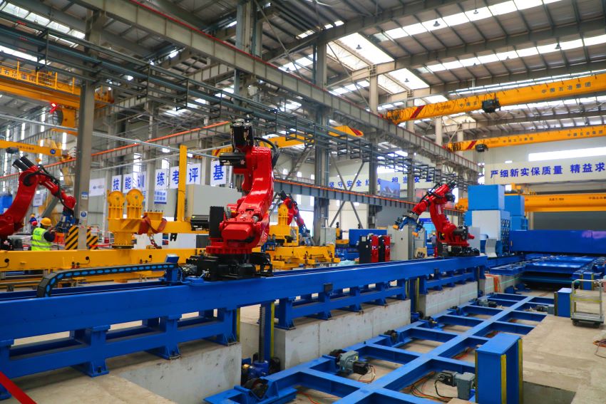 简阳“智慧工厂”赋能工业强市：全智能生产线打造建筑工业化新标杆(图2)