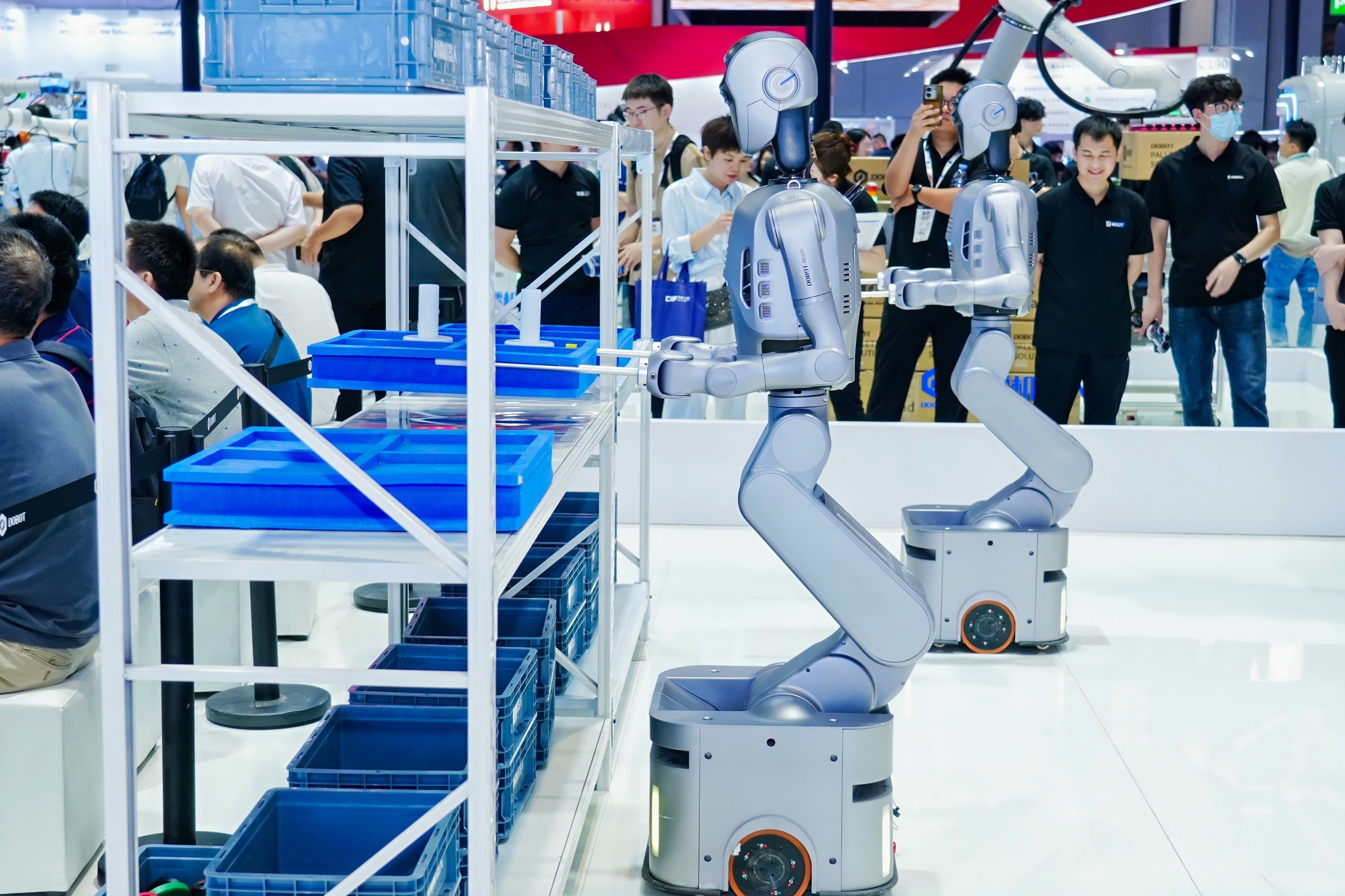 全球首个多形态具身智能机器人平台来了！越疆率先打开具身工业时代大门(图6)