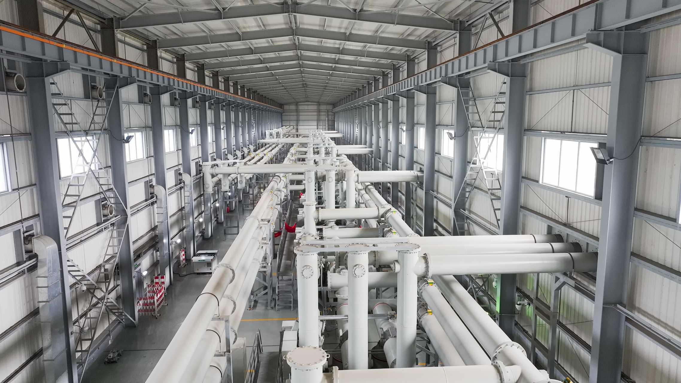 国家电网公司系统首次实现特高压换流站GIS室巡检“全无人化”