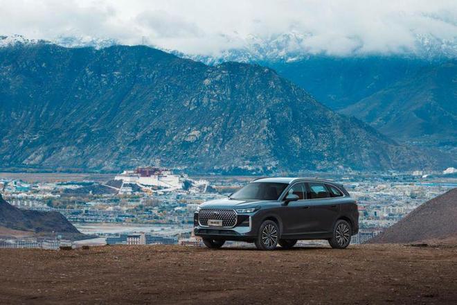 奇瑞燃油车再强化第五代瑞虎8上市限时929万起(图1)