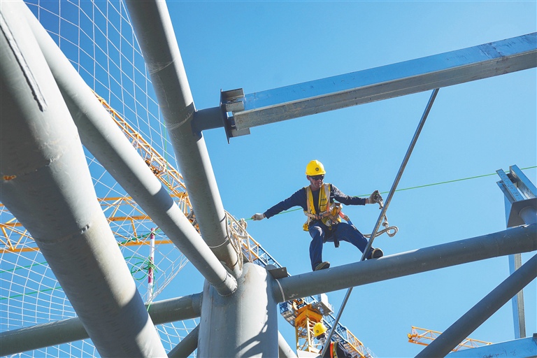 冲刺四季度三亚项目建设开足马力(图2)