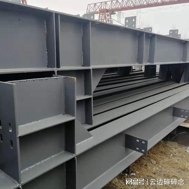 二手钢结构优选山东润鑫专业回收货场材料助力工程降本增效(图2)