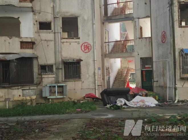 搬走数年后有业主搬回30年的老房子深圳罗湖布心花园旧改走向何方？